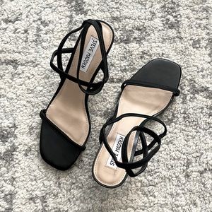 Steve Madden black strappy short heels